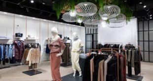 Großhandelslager für Damen- und Herrenbekleidung in Deutschland